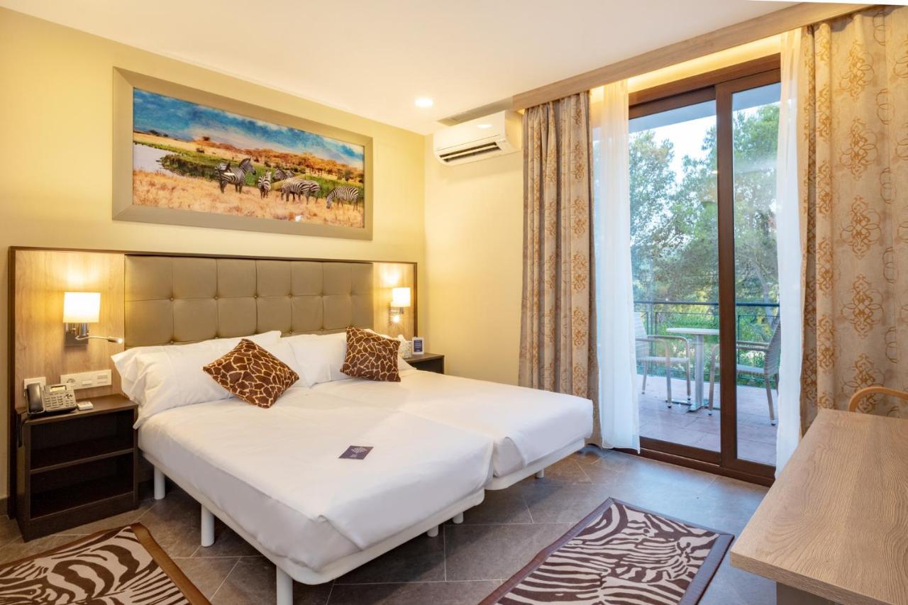 Hotel Admiral San Roque المظهر الخارجي الصورة