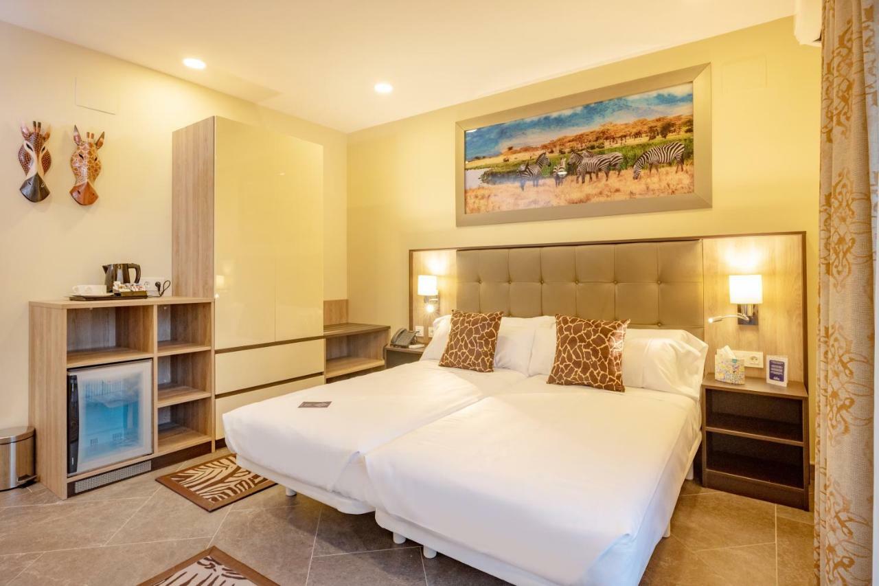 Hotel Admiral San Roque المظهر الخارجي الصورة